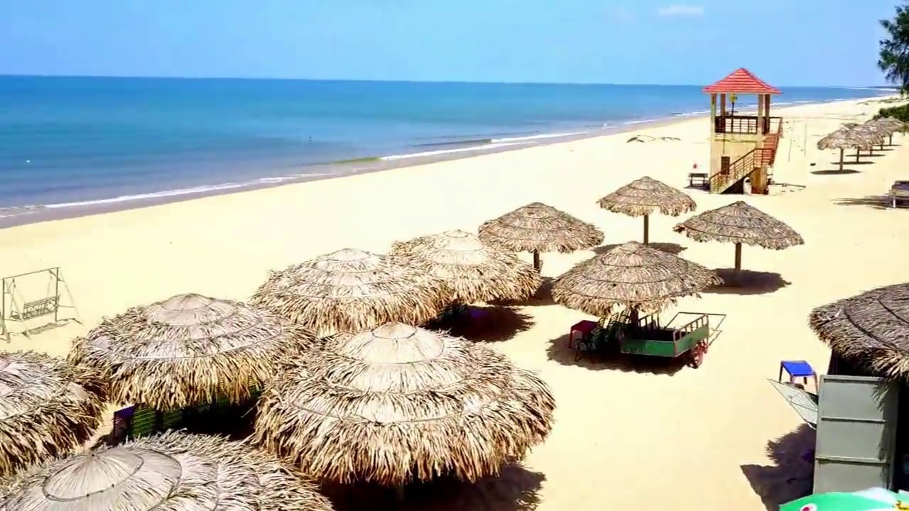 Bãi biển Nhật Lệ - Quảng Bình