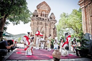 Lễ hội Tháp Bà Ponagar Nha Trang