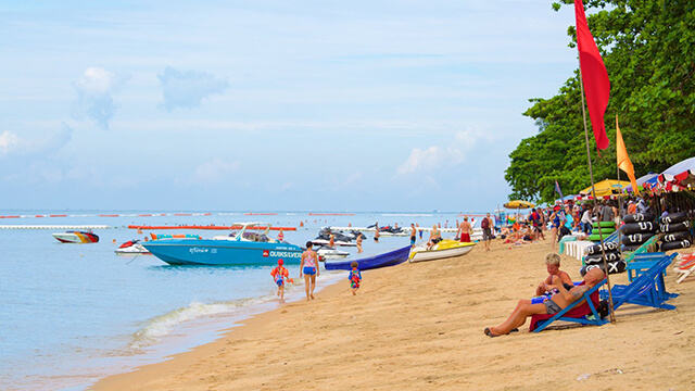 Bãi biển Jominten trong tour du lịch Thái Lan