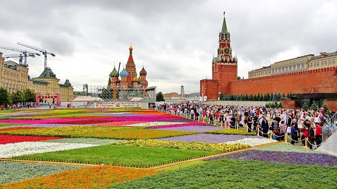 Tham quan Quảng Trường Đỏ khi đi du lịch nước Nga