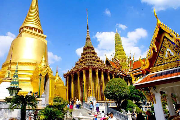 Chùa Wat Traimit Thái Lan
