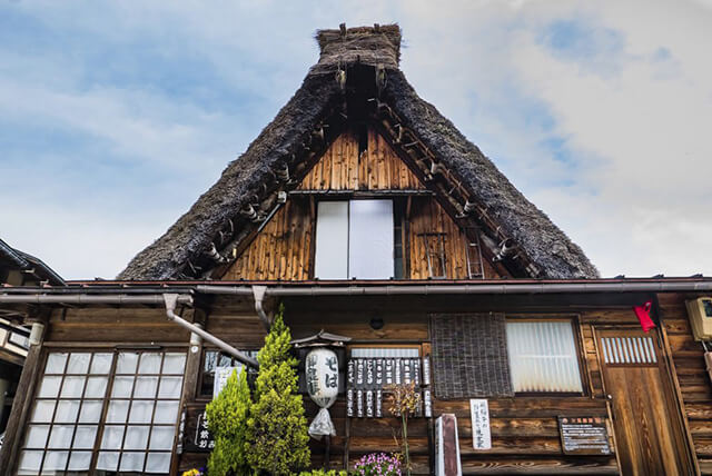 Làng cổ Shirakawago là nơi lưu giữ nhiều giá trị văn hóa truyền thống của xứ sở Phù Tang