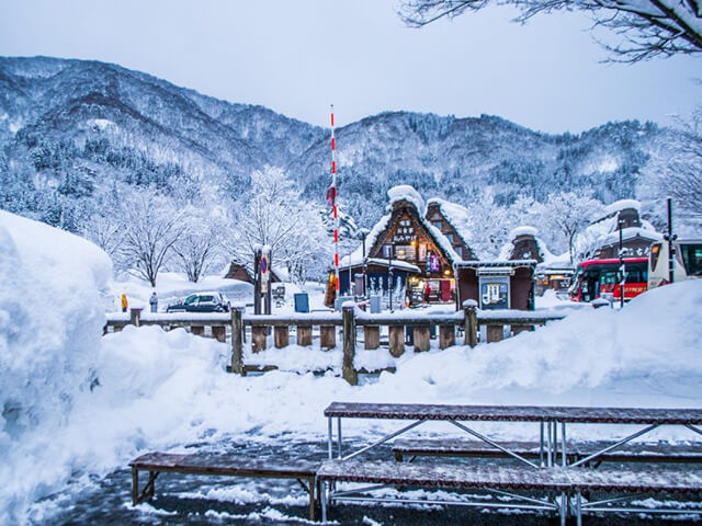 Vẻ đẹp mùa đông của làng Shirakawago 