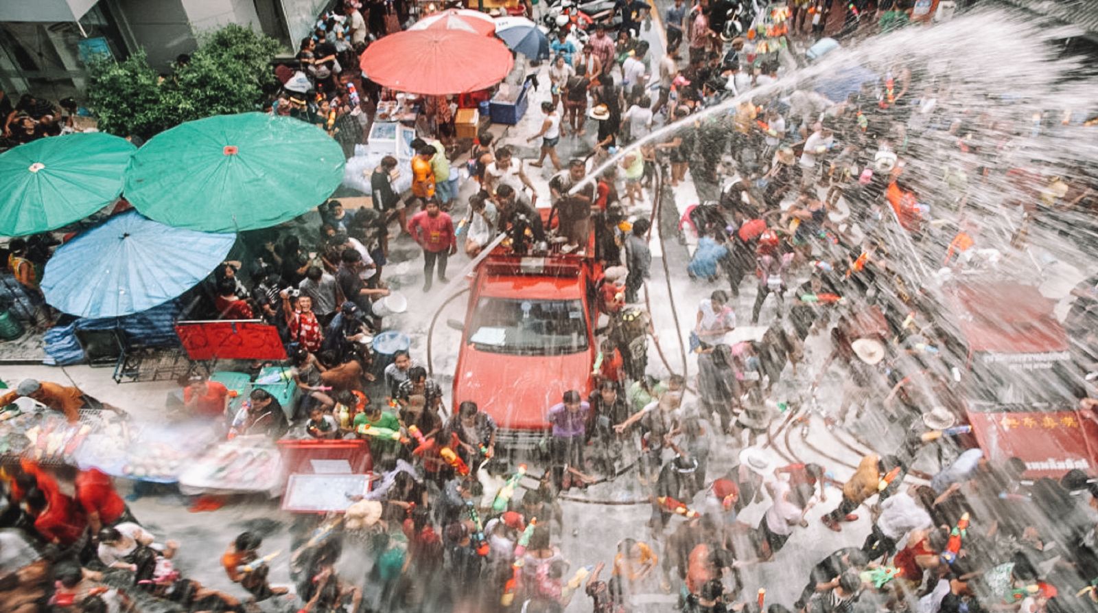 Tết Songkran – Lễ hội Té Nước ở Thái Lan