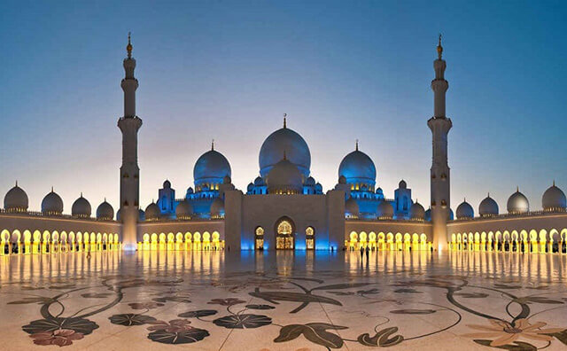 Trước khi du lịch đến thành phố Đạo Hồi Dubai du khách cũng nên tìm hiểu về loại hình tôn giáo này