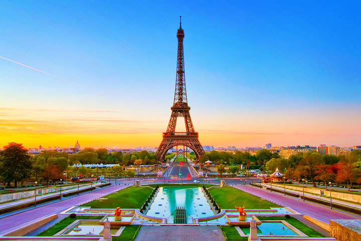Du lịch Châu Âu khám phá tháp Eiffel nước Pháp