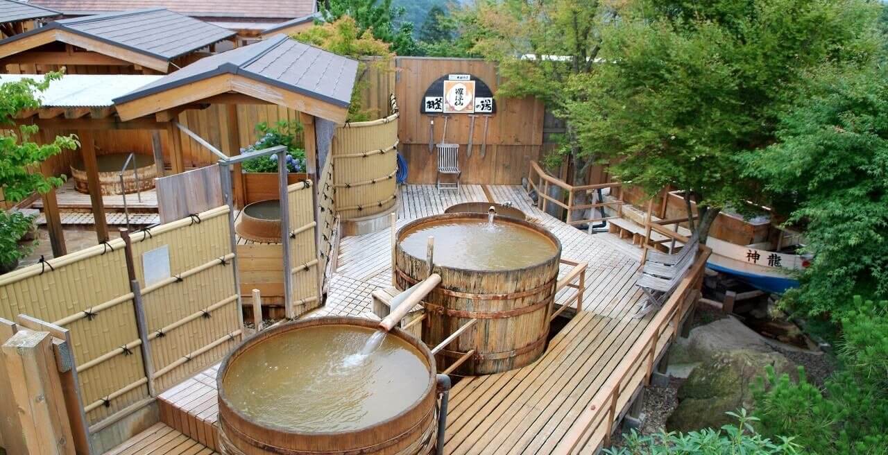 tắm Onsen khi đi du lịch Nhật Bản