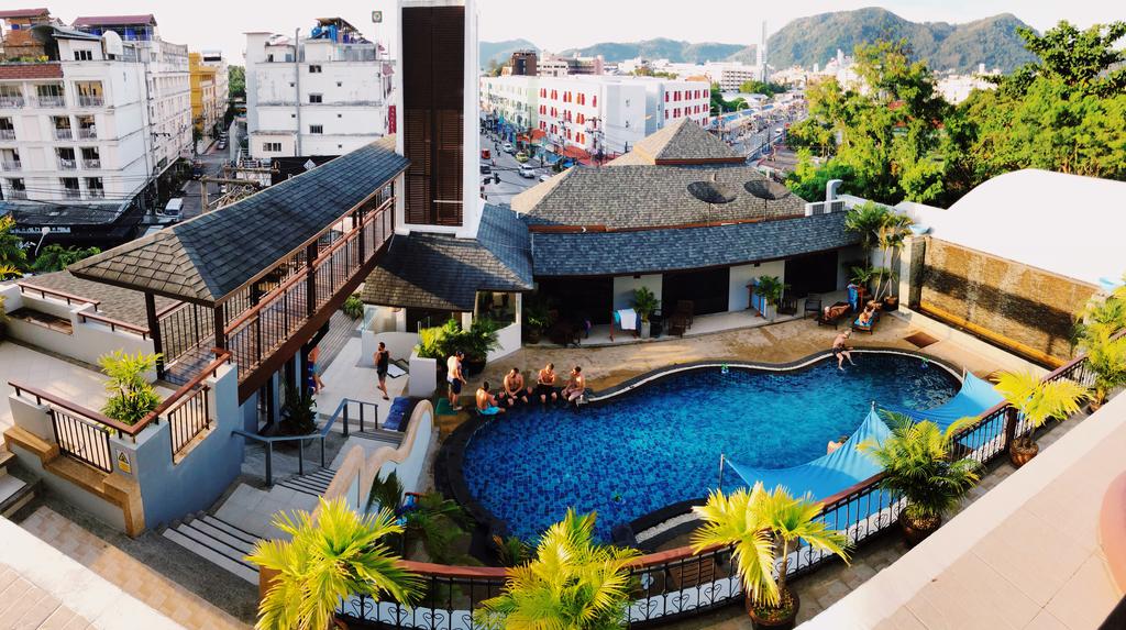 Bodega Phuket Party Resort