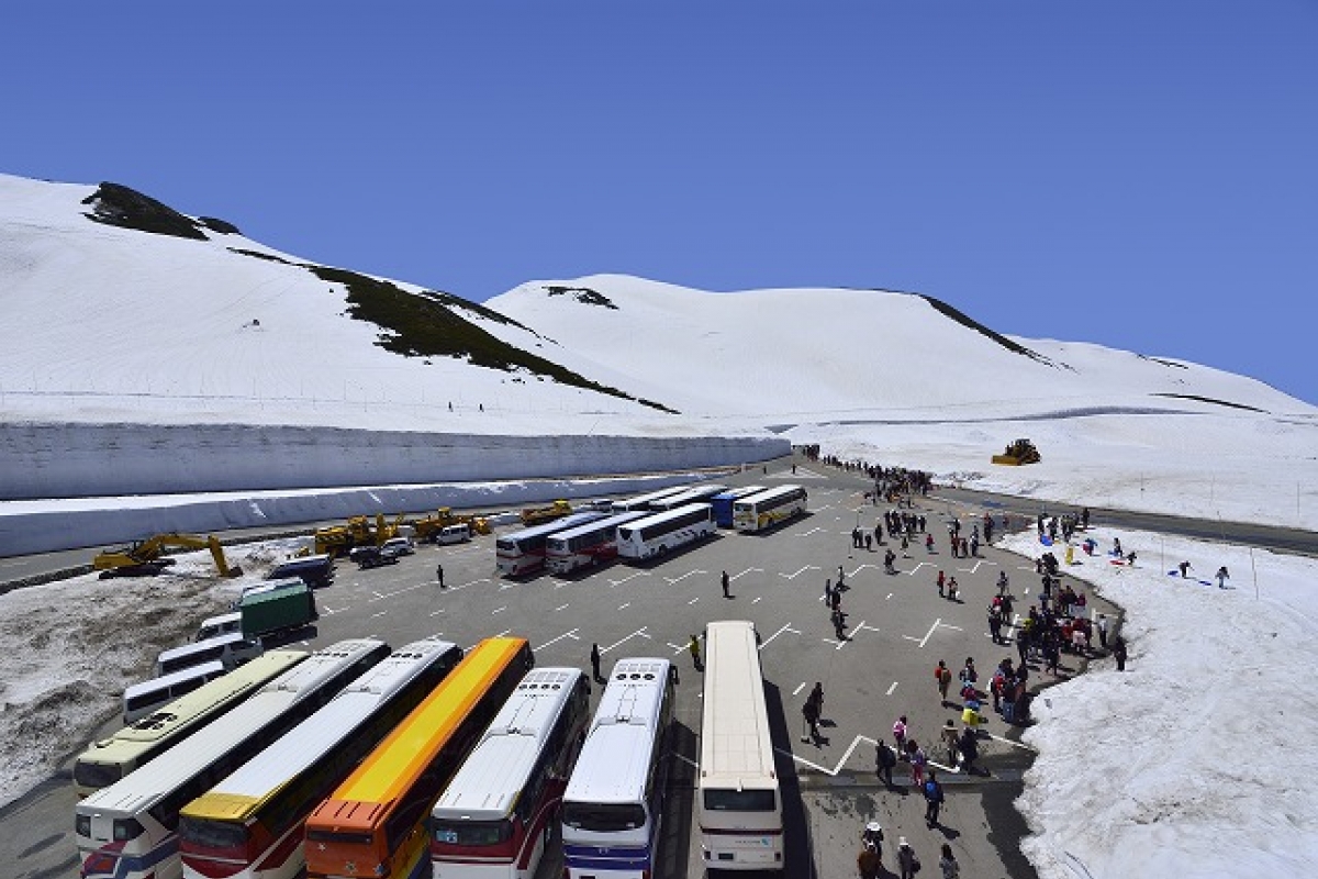 Cung đường tuyết Tateyama Kurobe Alpine