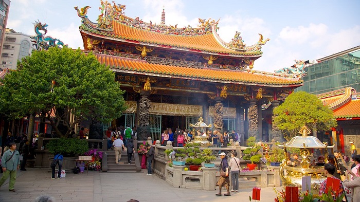 Thị trấn Lộc Cảng sở hữu những ngôi chùa cổ trong làng du lịch Đài Loan