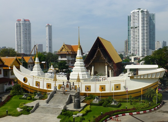 chùa thuyền Wat YanNawa