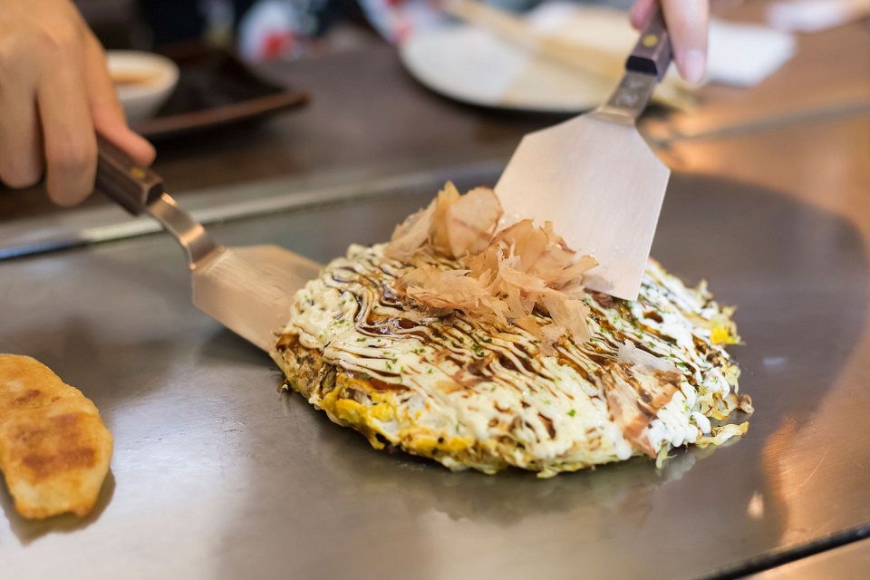 Okonomiyaki - Bánh xèo Nhật Bản
