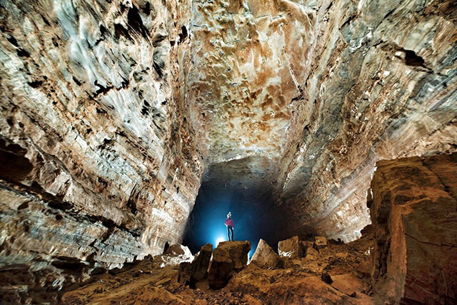 Trong chuyến du lịch Quý Châu du khách nên ghé hang Shuanghe- được coi là một trong những hang động dài bậc nhất châu Á