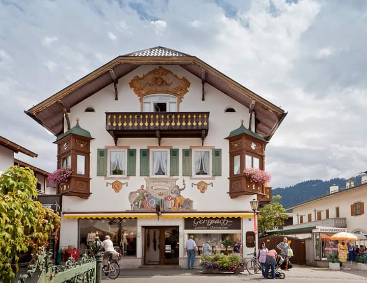 Thị trấn cổ Garmisch Partenkirchen
