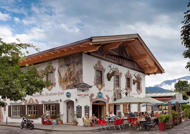 Thị trấn cổ Garmisch Partenkirchen