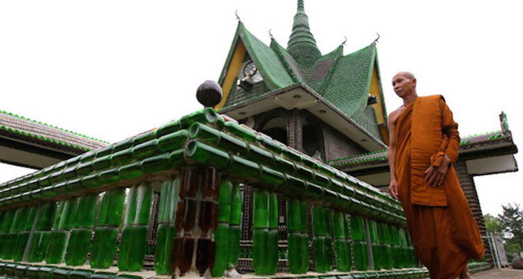 Chùa Wat Pa Maha Chedi Kaew