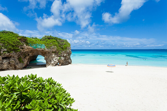 Okinawa, Nhật Bản sở hữu nhiều bãi biển xanh trong chưa có nhiều người biết tới